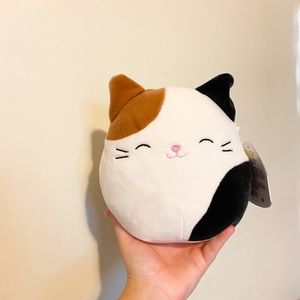 Cam Squishmallow 7.5”